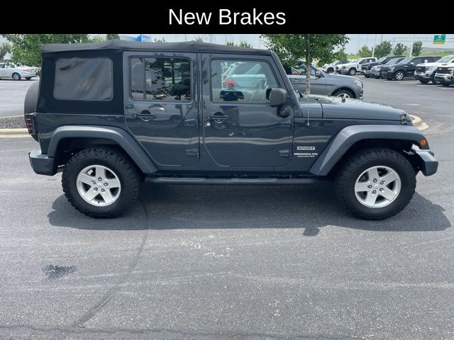 2017 Jeep Wrangler Unlimited Sport photo 2