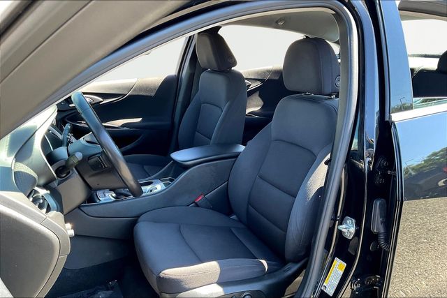 2022 Chevrolet Malibu RS photo 15