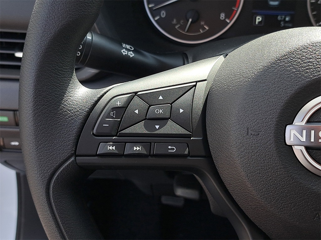 2025 Nissan Sentra S photo 22