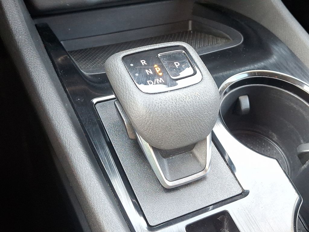 2023 Nissan Rogue SV photo 11