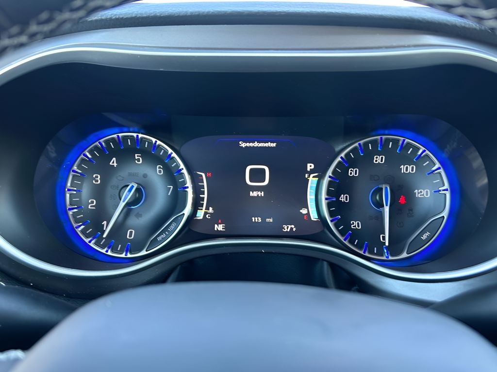 2024 Chrysler Pacifica Touring L photo 16
