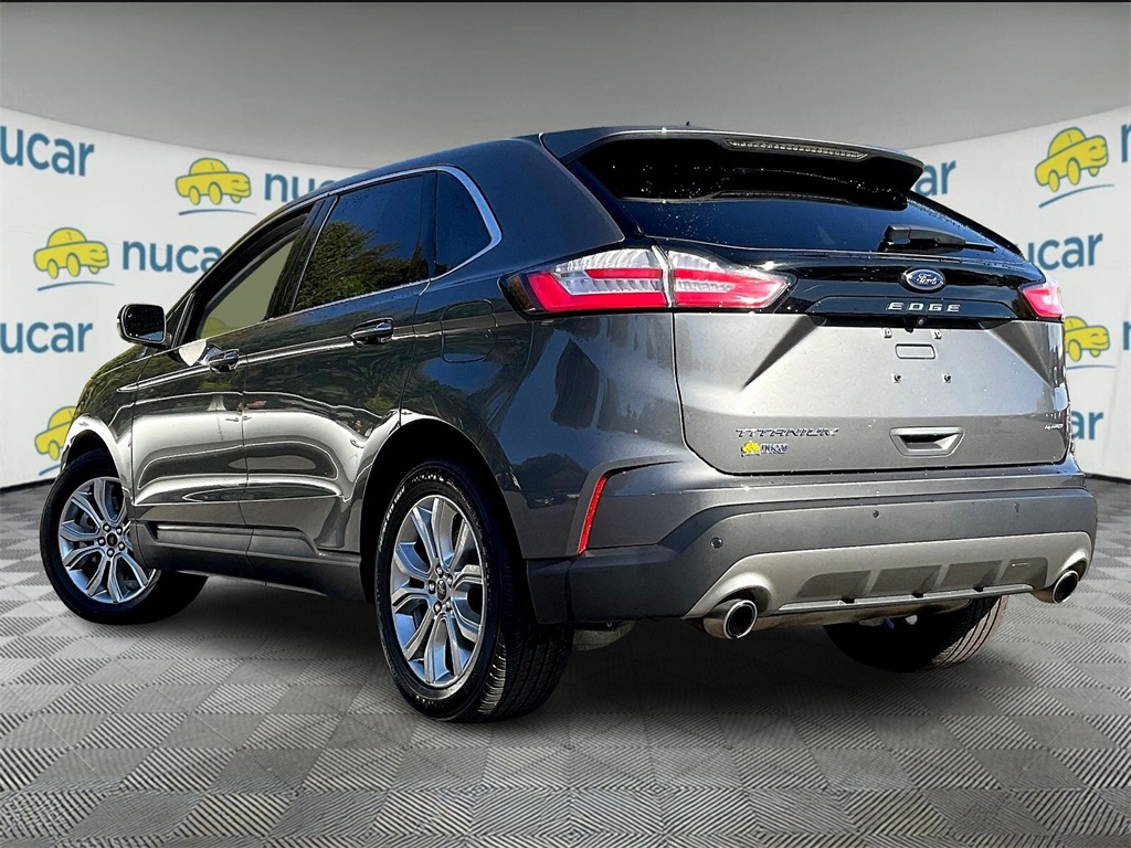 2023 Ford Edge Titanium photo 4
