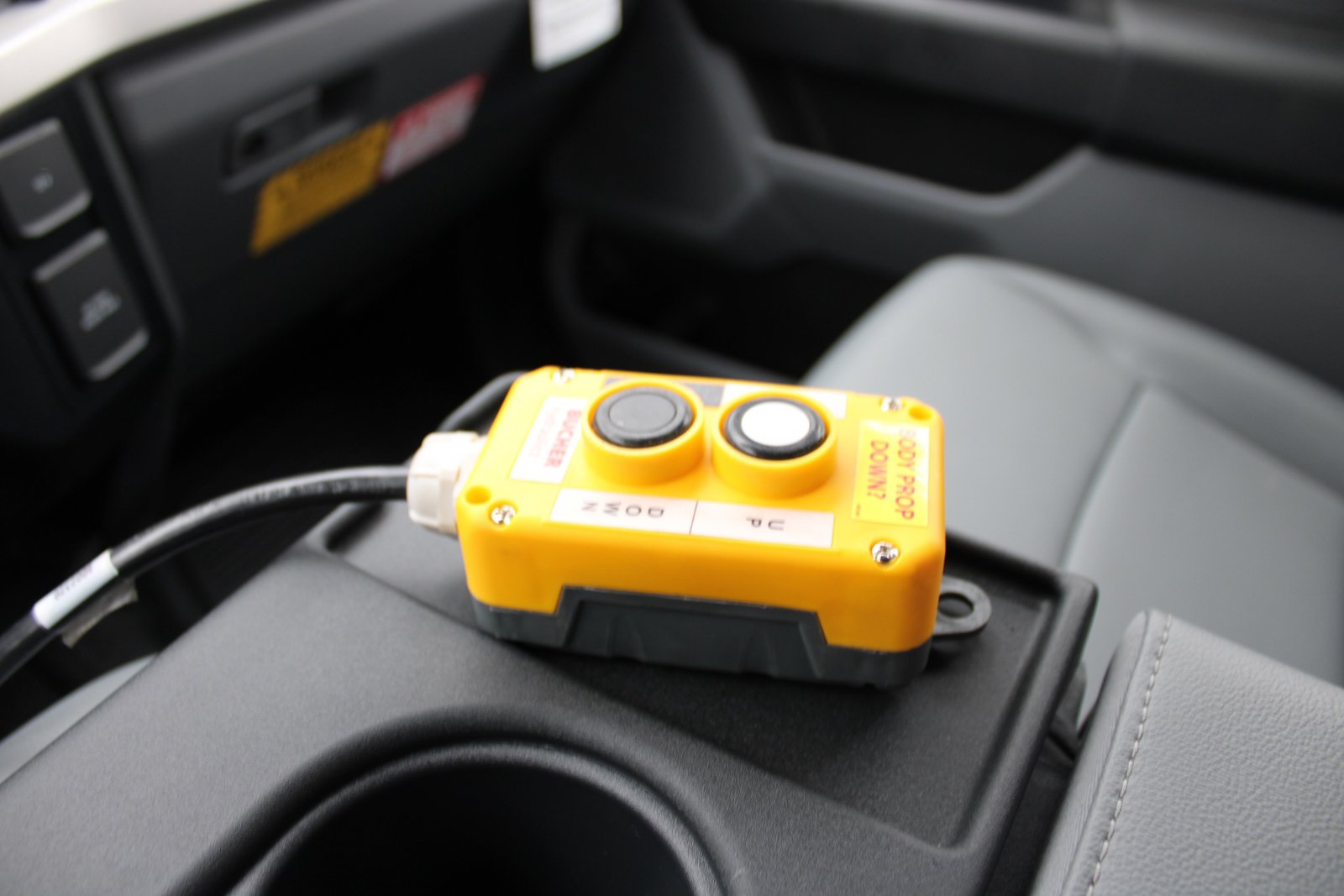 2023 FORD F-450 - Image 16