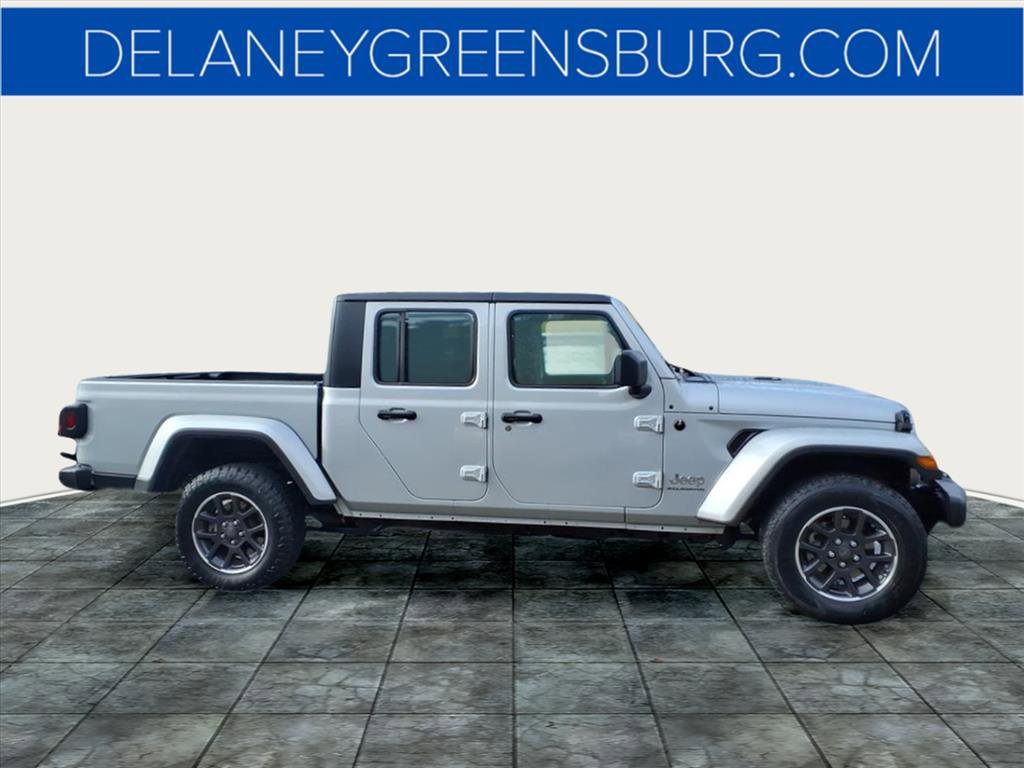 2023 Jeep Gladiator Overland photo 2