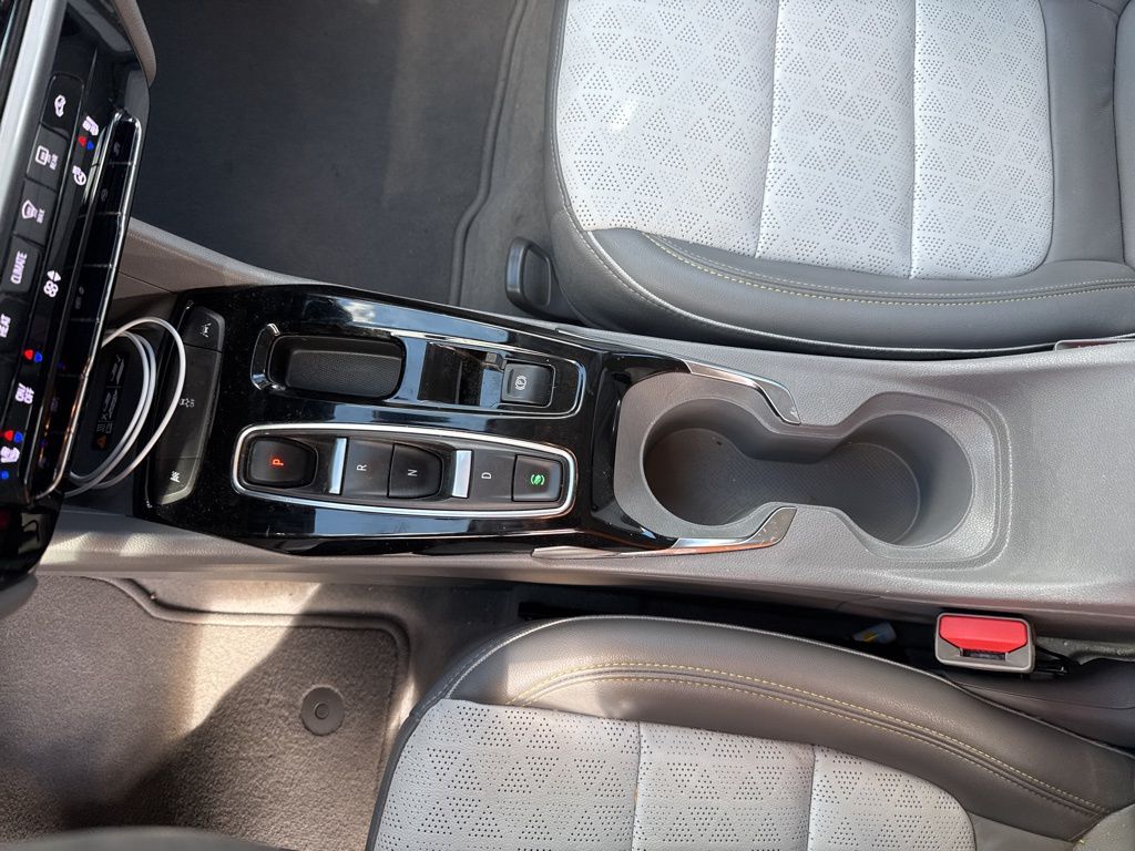 2022 Chevrolet Bolt EUV Premier photo 24