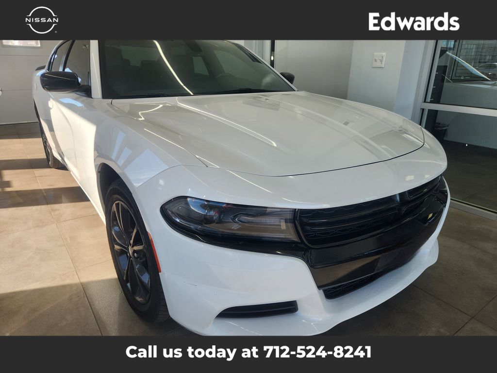 2020 Dodge Charger SXT photo 2