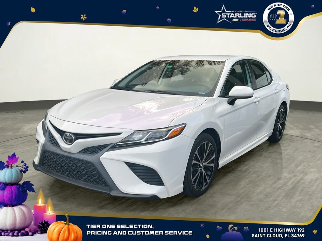 2020 Toyota Camry SE