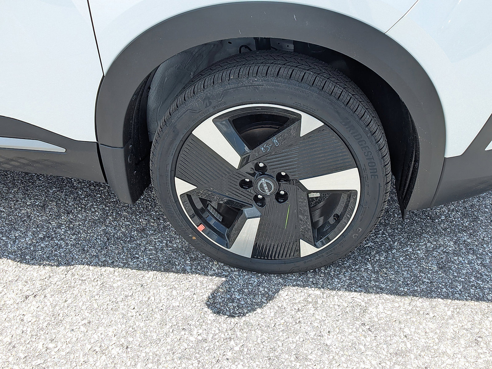 2025 Nissan Kicks SR photo 21