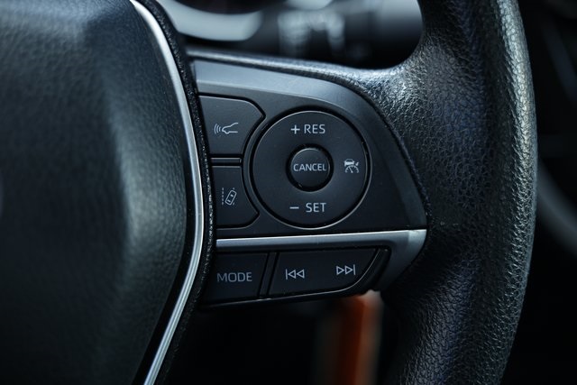 2023 Toyota Camry LE photo 33