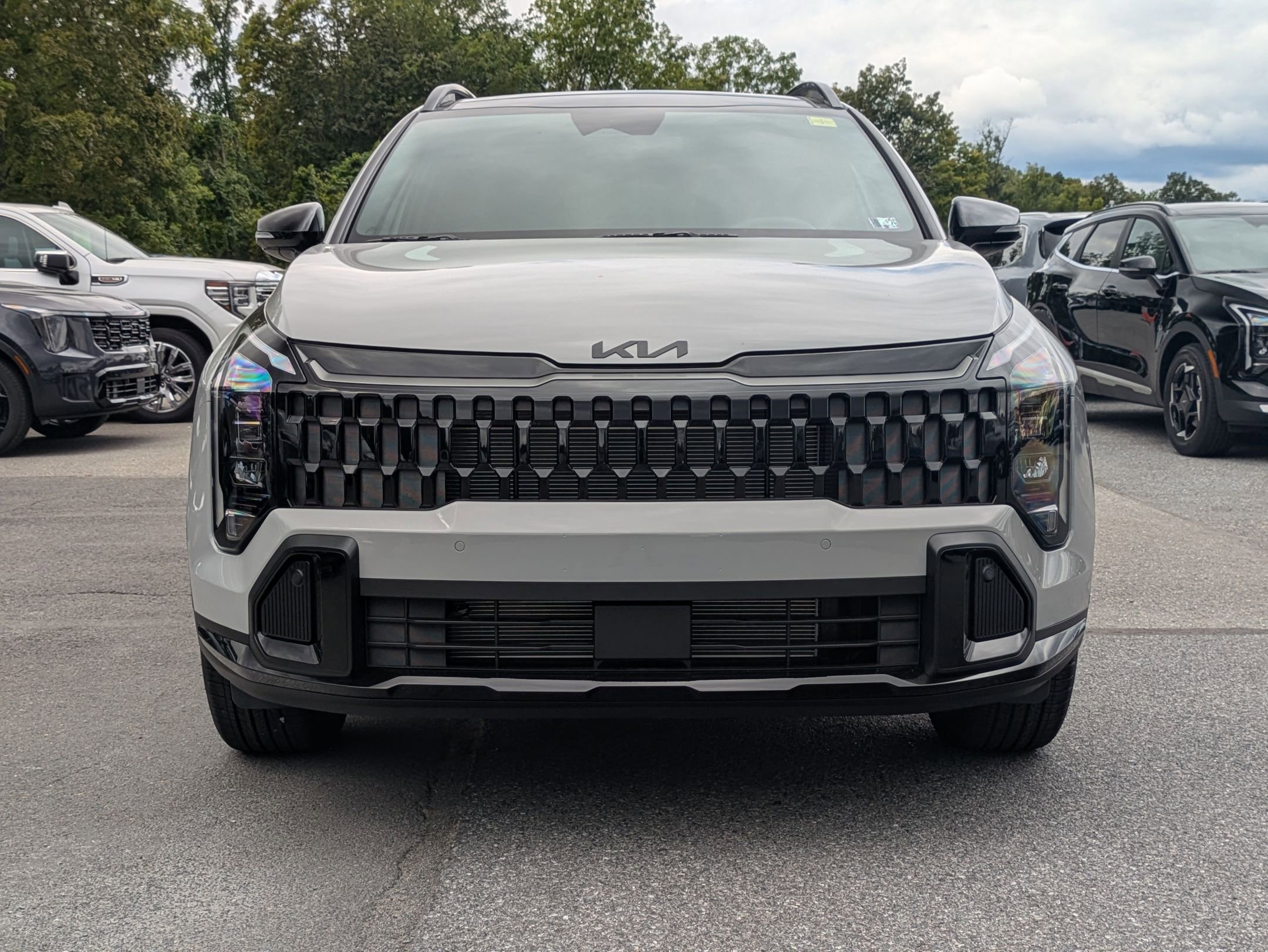 2026 Kia Sportage X-Line photo 2