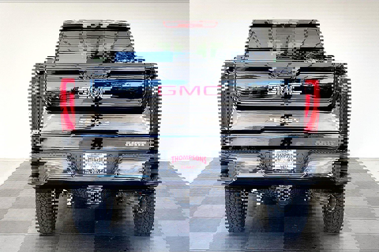 2025 Gmc Sierra 2500 HD Denali photo 3
