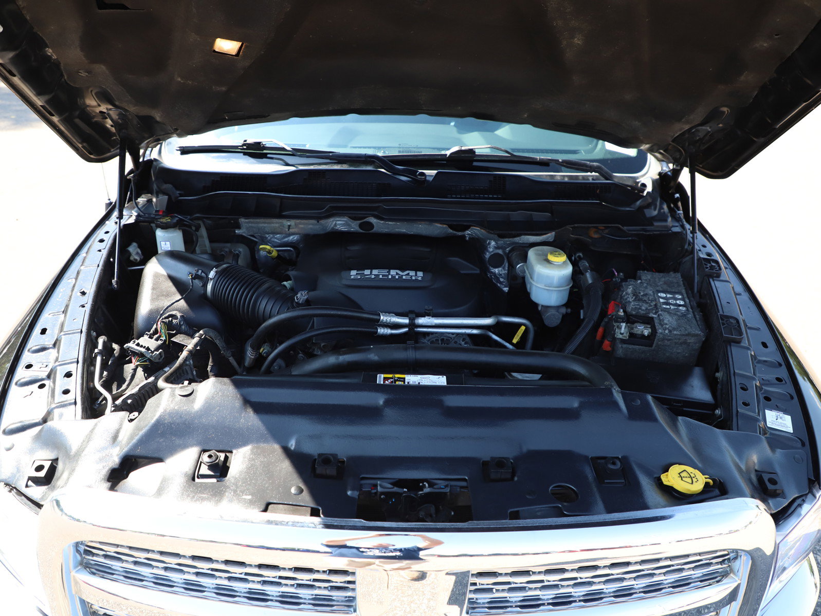 2016 Ram 2500 Laramie photo 21