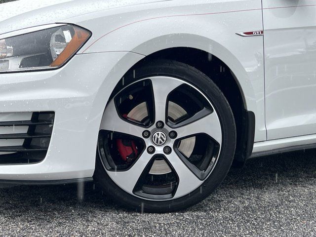 2017 Volkswagen Golf GTI Sport SE Autobahn photo 2