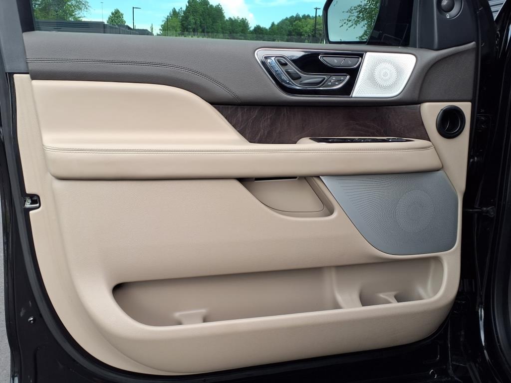 2023 Lincoln Navigator Reserve photo 9