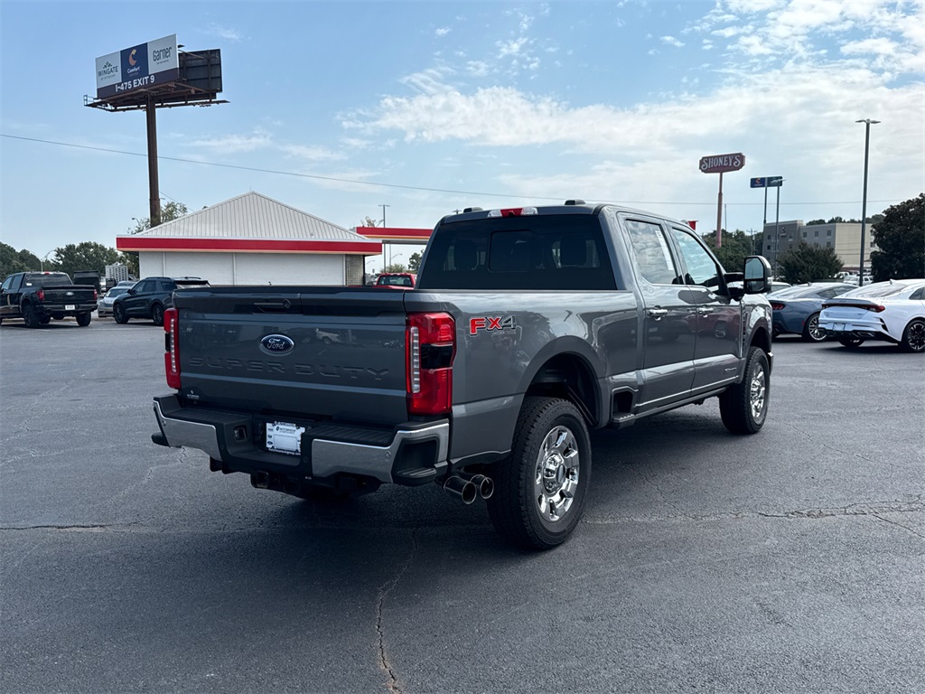 2024 Ford F-250 Lariat photo 3