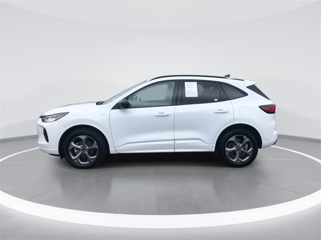 2023 Ford Escape ST-Line photo 5