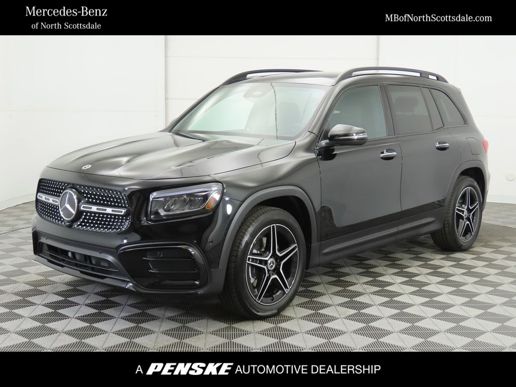 2025 Mercedes-Benz GLB Base's photo