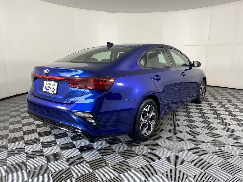2019 Kia Forte LXS photo 3