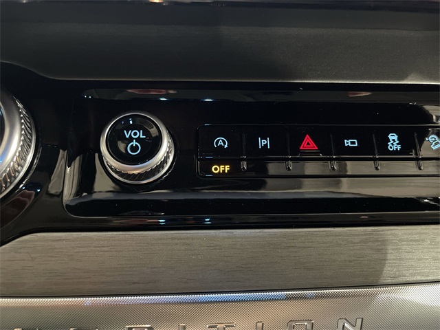 2025 Ford Expedition Platinum photo 28