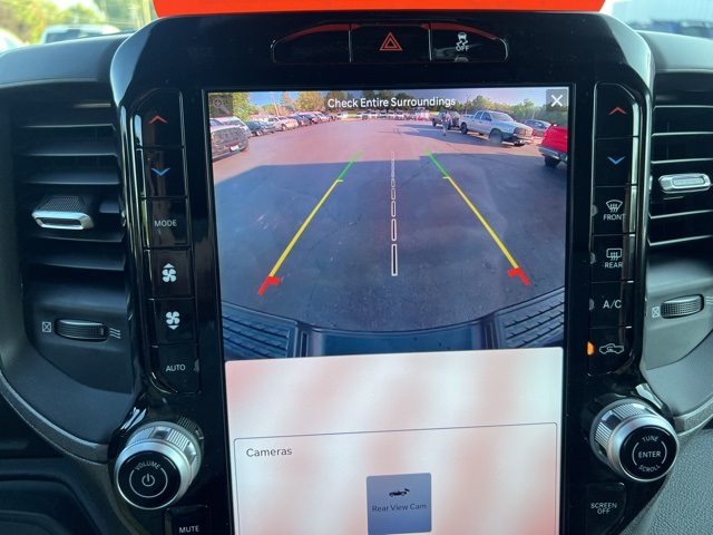 2025 Ram 2500 Tradesman photo 11