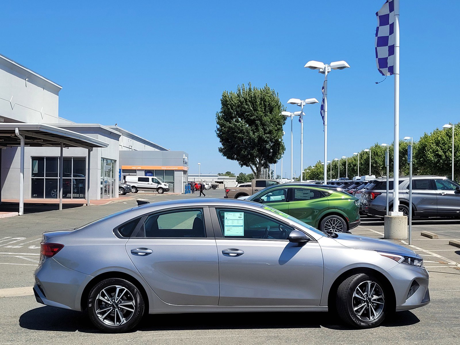 2023 Kia Forte LXS photo 3