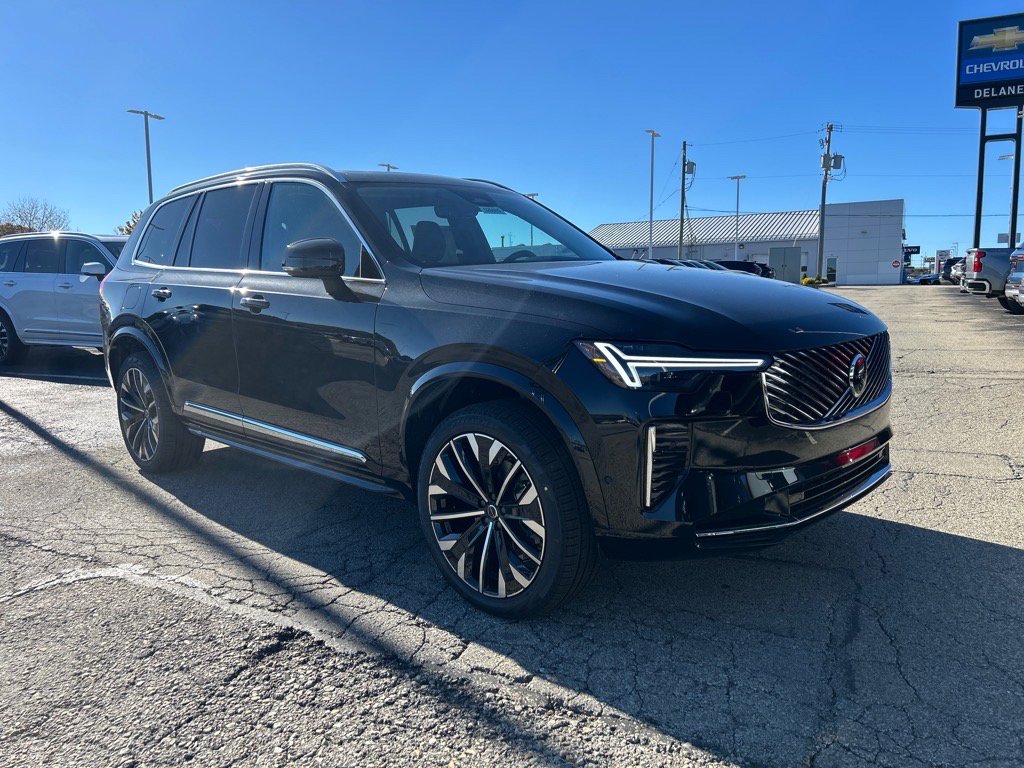 2026 Volvo XC90 Plus's photo