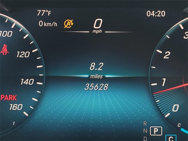 2022 Mercedes Benz GLC 300 photo 11