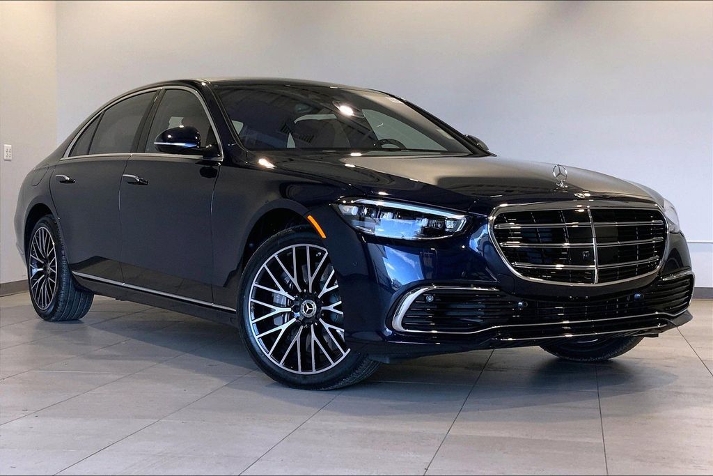 2022 Mercedes-Benz S-Class S 580's photo