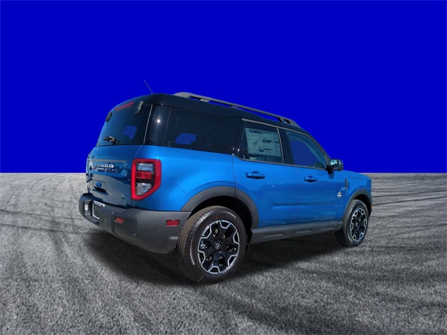 2025 Ford Bronco Sport Outer Banks photo 2