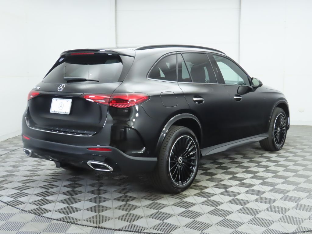 2026 Mercedes Benz GLC 300 photo 3