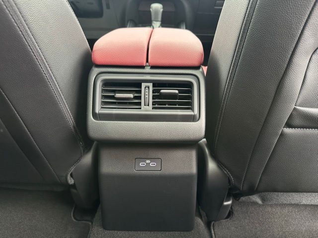 2025 Mazda CX-50 Premium Plus photo 34