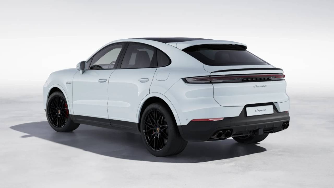2026 Porsche Cayenne S E-Hybrid Coupe photo 3