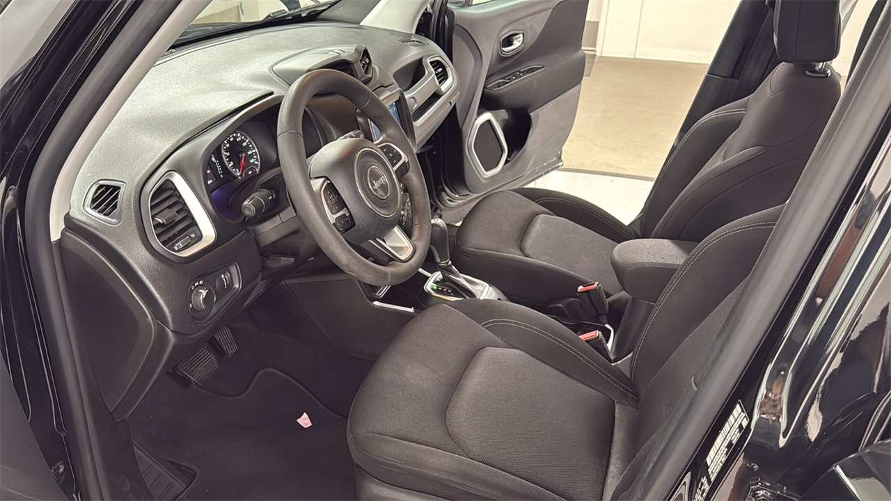 2021 Jeep Renegade Jeepster Sport Upland photo 11