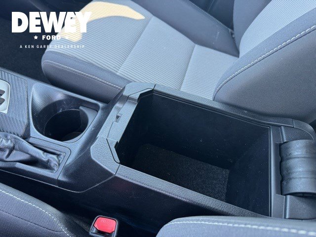 2014 Toyota RAV4 XLE photo 21