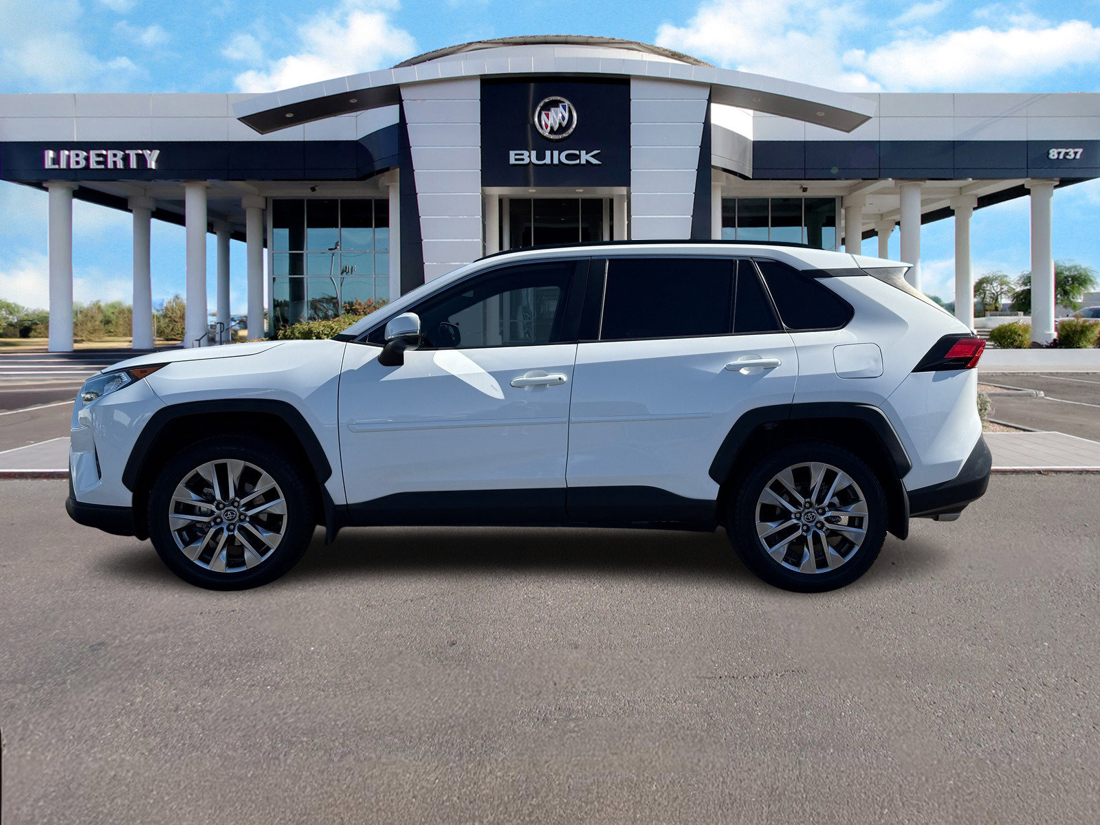 2019 Toyota RAV4 XLE Premium photo 3