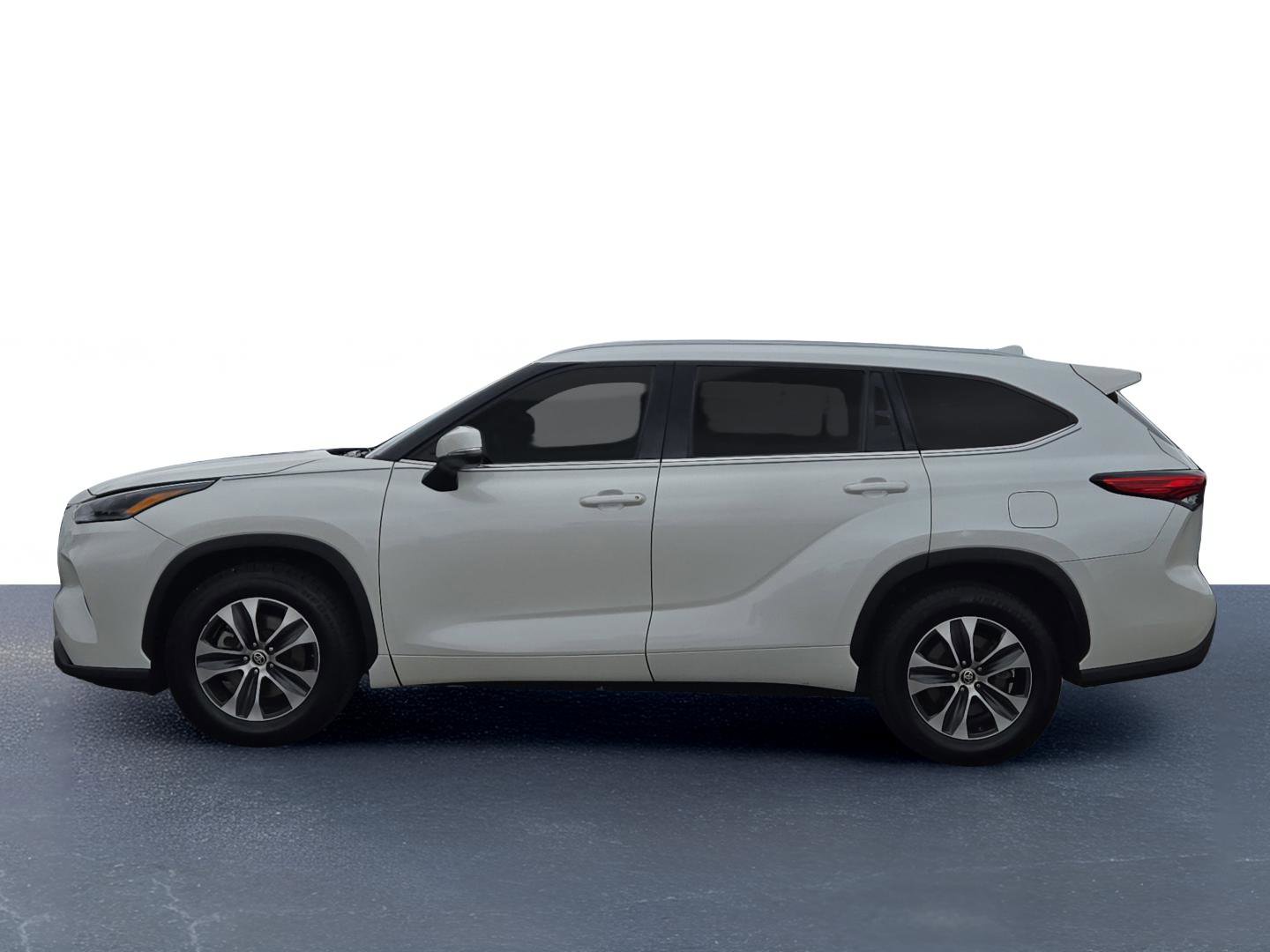 2021 Toyota Highlander XLE photo 12