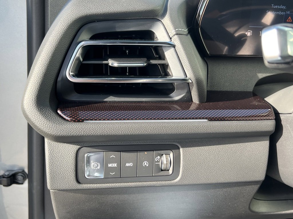 2025 Chevrolet Traverse Z71 photo 15