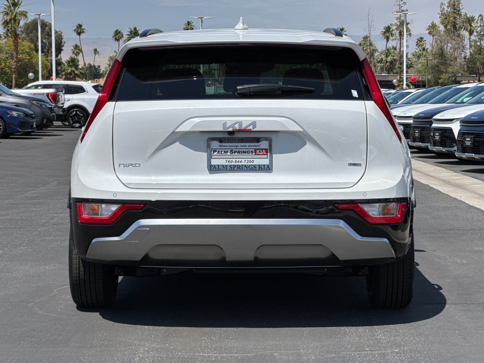 2025 Kia Niro SX photo 4