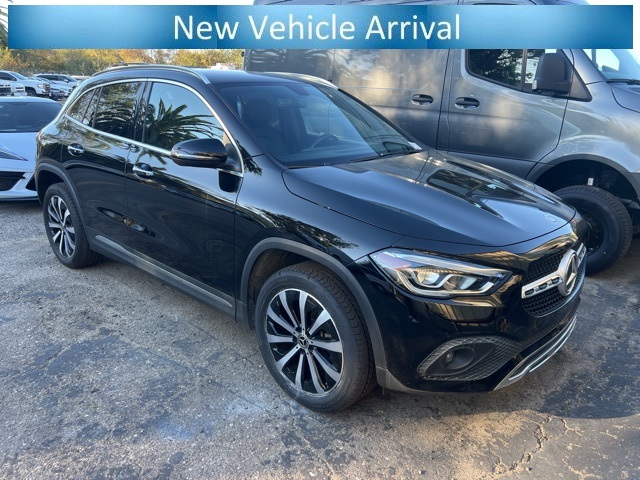 2023 Mercedes-Benz GLA Base