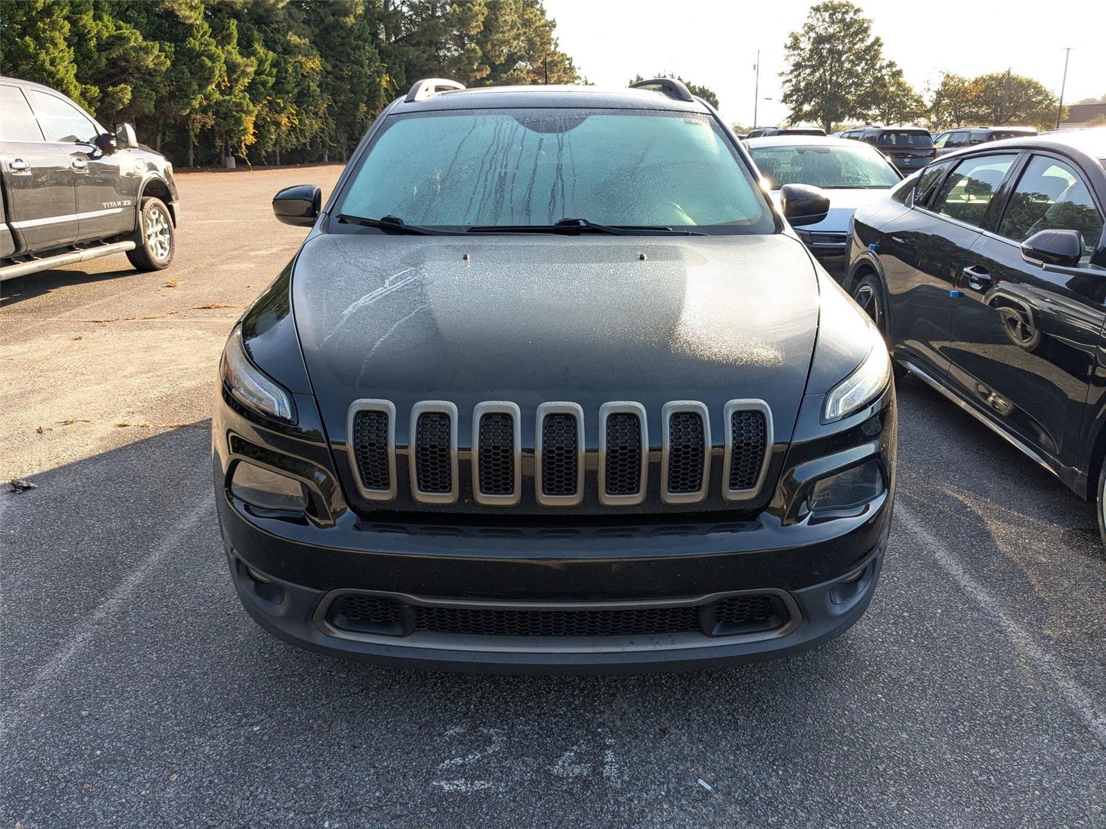 2016 Jeep Cherokee 80th Anniversary Edition photo 2