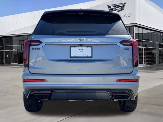 2025 Cadillac XT6 Premium Luxury photo 3
