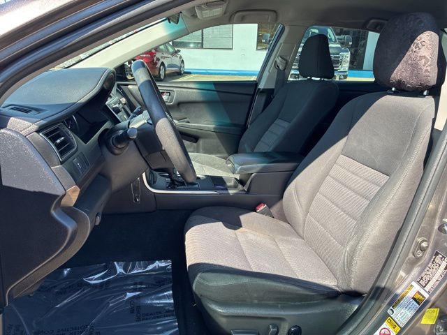 2017 Toyota Camry XLE XSE photo 16