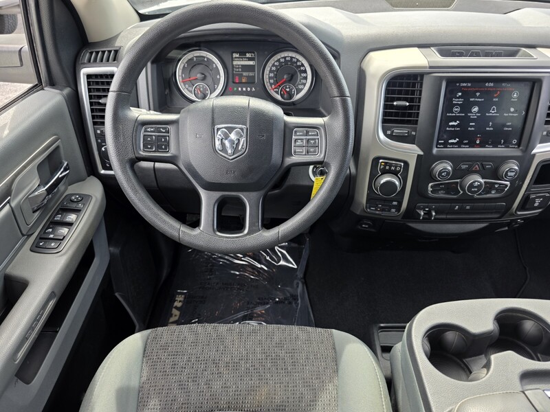 2019 Ram 1500 Classic SLT photo 12