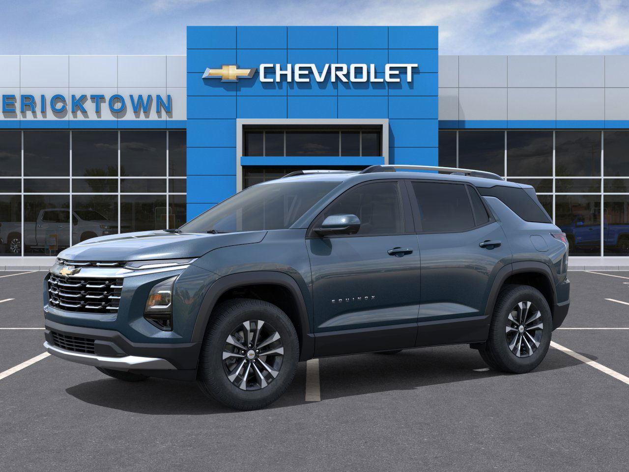 2026 Chevrolet Equinox LT photo 2