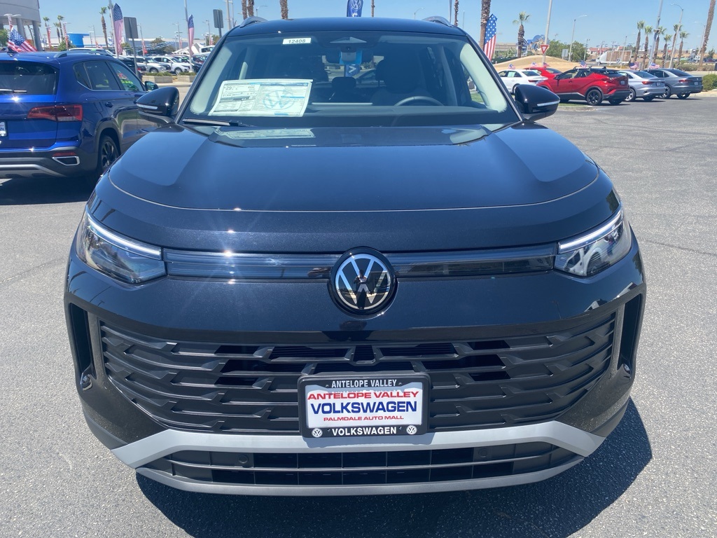 2025 Volkswagen Tiguan S photo 2