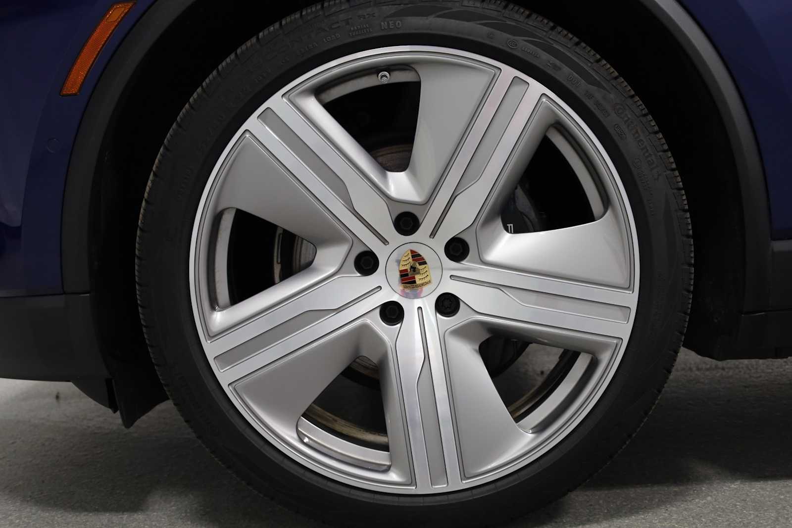 2024 Porsche Macan Electric 4 photo 34