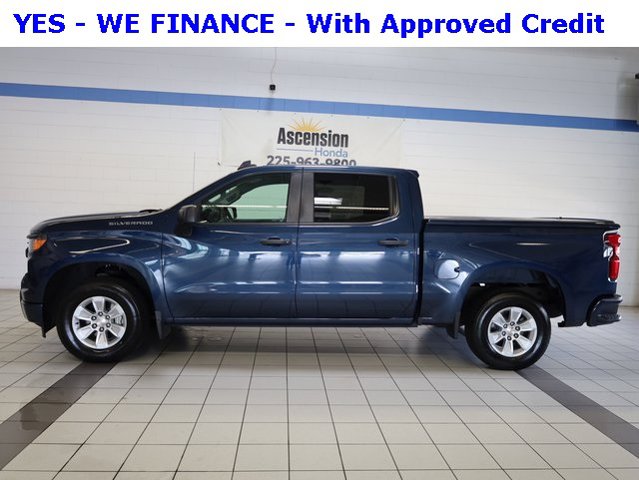 2022 Chevrolet Silverado 1500 Custom photo 2