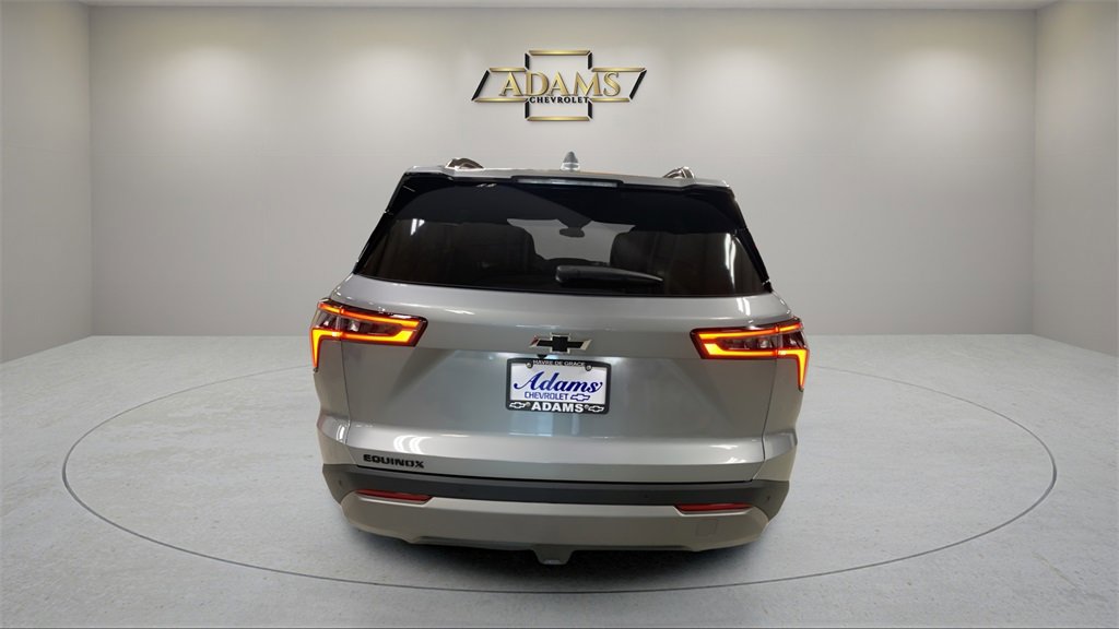 2026 Chevrolet Equinox LT photo 6