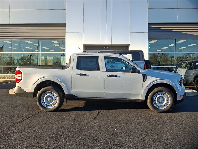 2025 Ford Maverick XL's photo