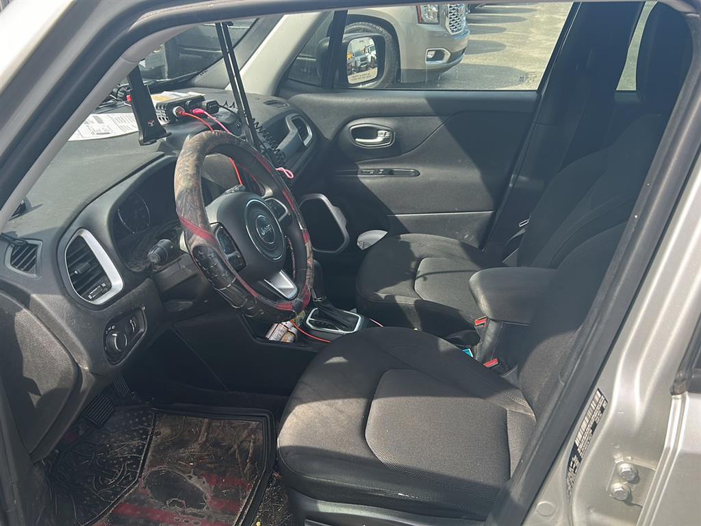 2019 Jeep Renegade Sport photo 2